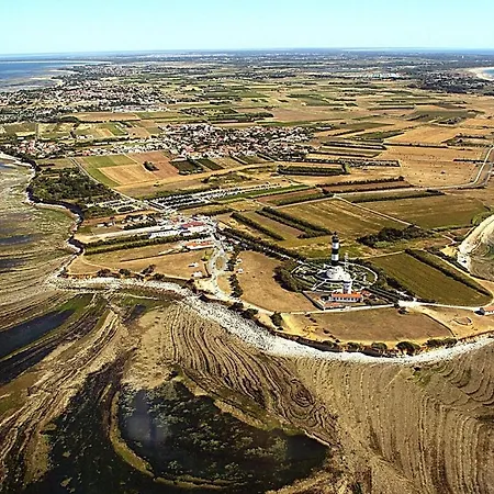 Charmante Proche Et Commerces *